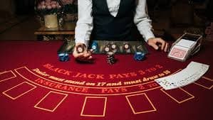Pengguna memeriksa level akun VIP